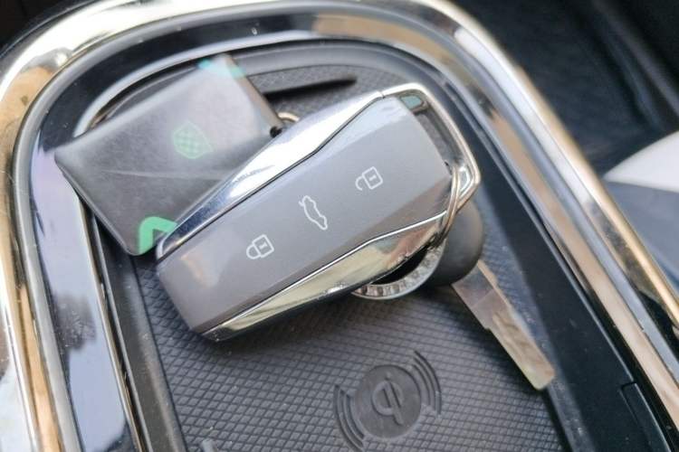 Used JAC Yiwei 3 2023 505km Pro Vehicle Key