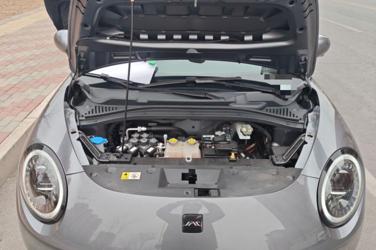 Used JAC Yiwei 3 2023 505km Pro Engine Bay