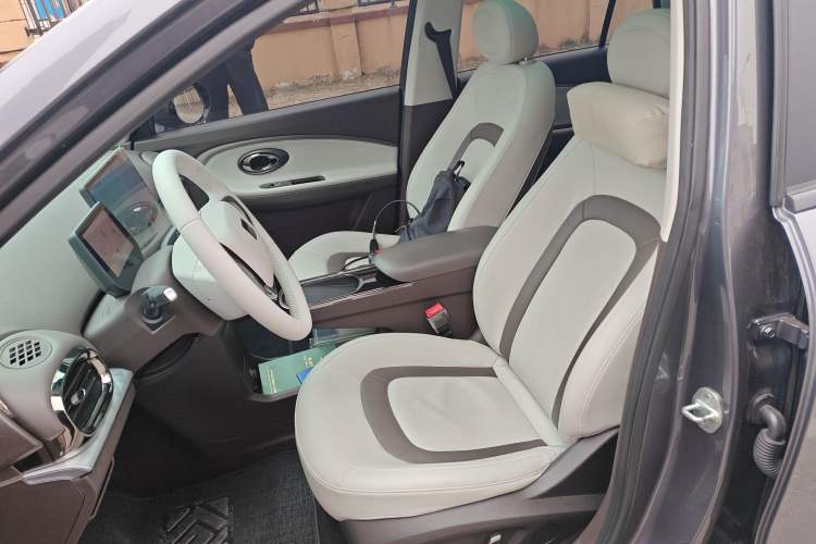 Used JAC Yiwei 3 2023 505km Pro Left Front Seat