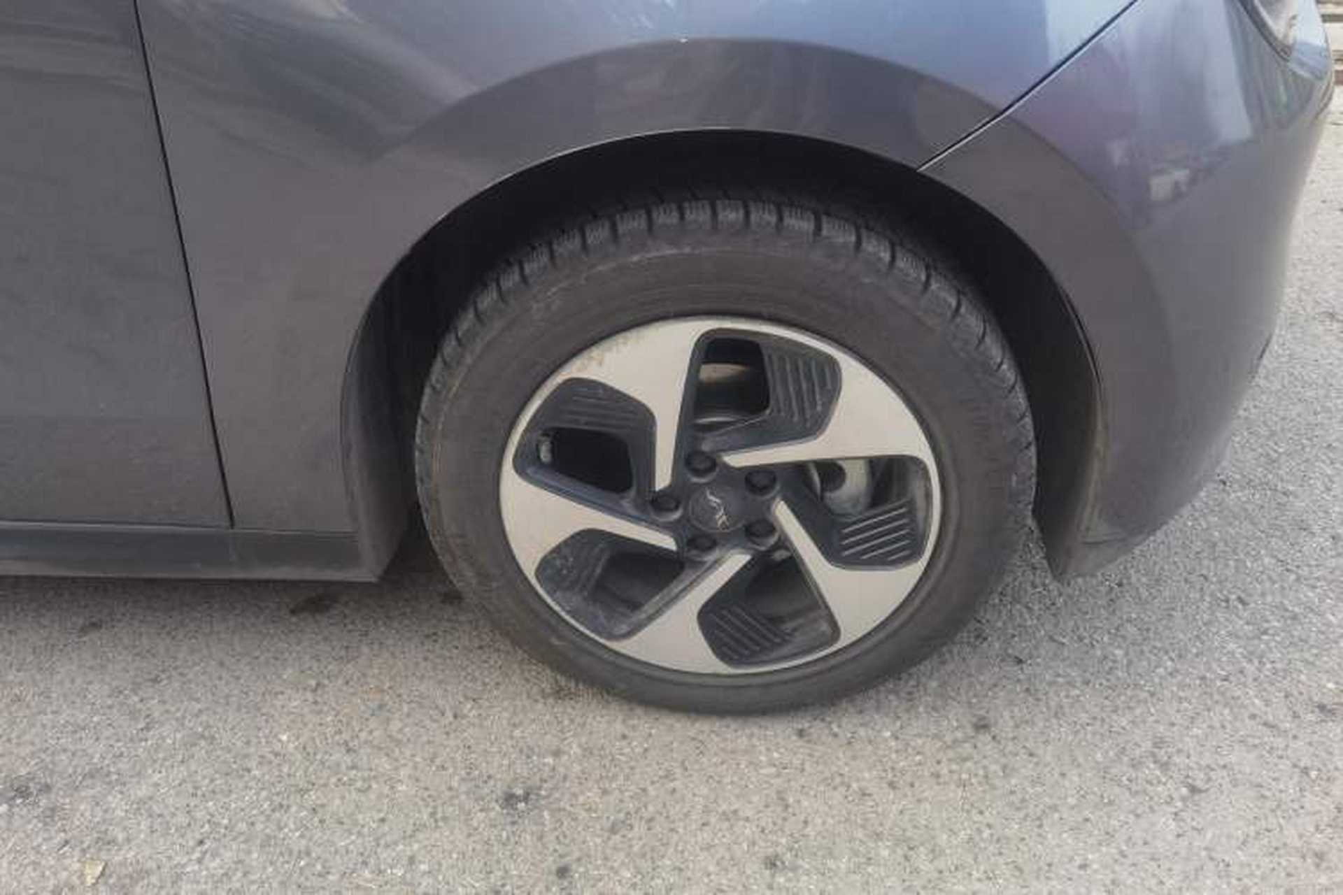 Used JAC Yiwei 3 2023 505km Air Right Front Wheel Hub
