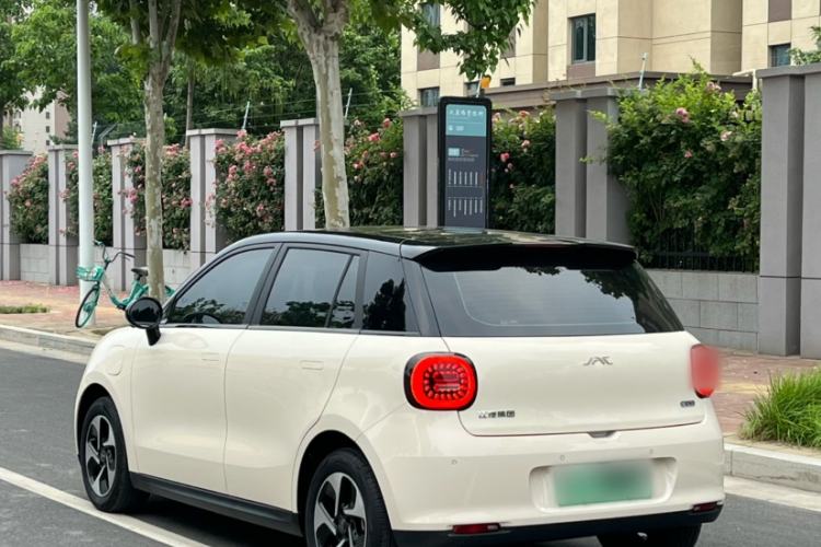 Used JAC Yiwei 3 2023 405km Pro Exterior 1