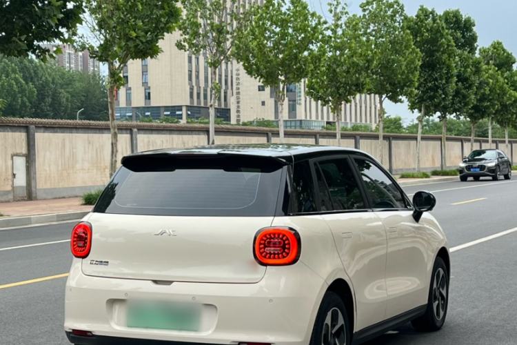Used JAC Yiwei 3 2023 405km Pro Exterior 5