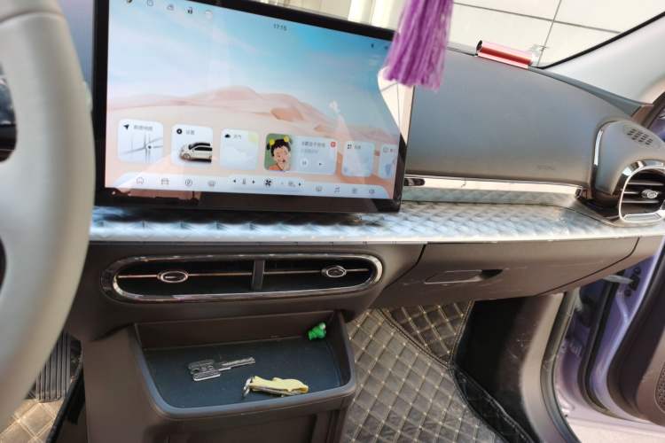 Used JAC Yiwei 3 2023 505 km Championship Edition Audio And AC Panel