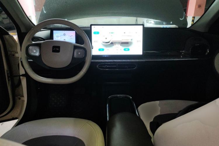 Used JAC Yiwei 3 2023 505km Pro Center Console