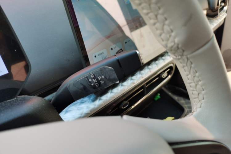 Used JAC Yiwei 3 2023 505 km Championship Edition Gear Lever