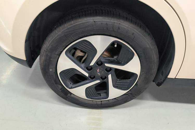 Used JAC Yiwei 3 2023 505km Pro Right Rear Wheel Hub
