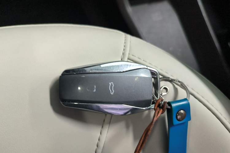 Used JAC Yiwei 3 2023 505km Pro Vehicle Key