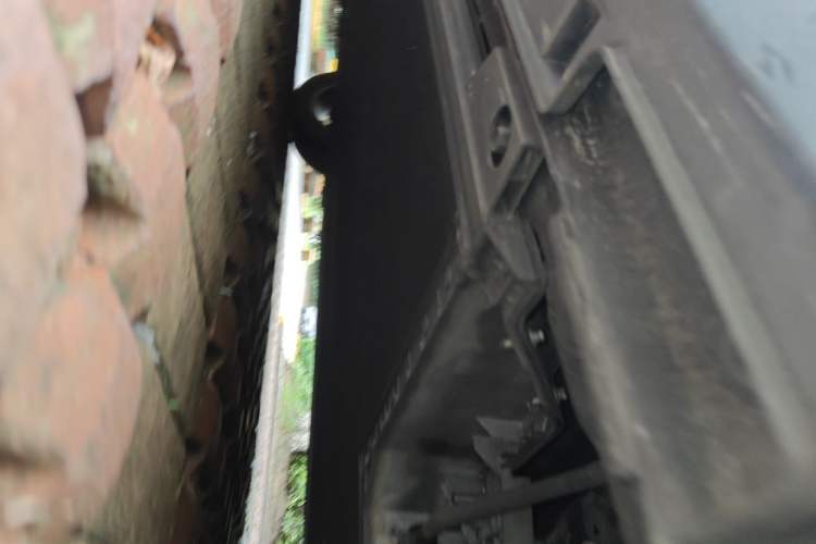 Used JAC Yiwei 3 2023 405km Air Chassis Rear Left