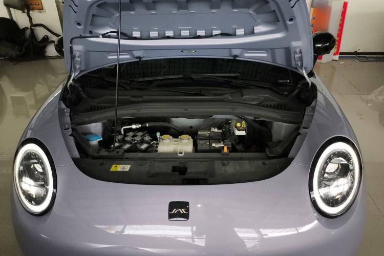 Used JAC Yiwei 3 2023 505km Pro Engine Bay