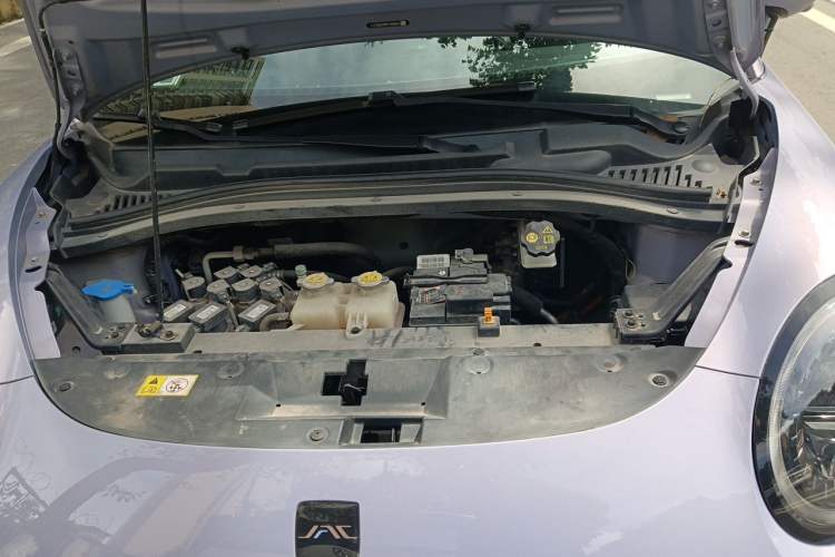 Used JAC Yiwei 3 2023 505km Air Engine Bay