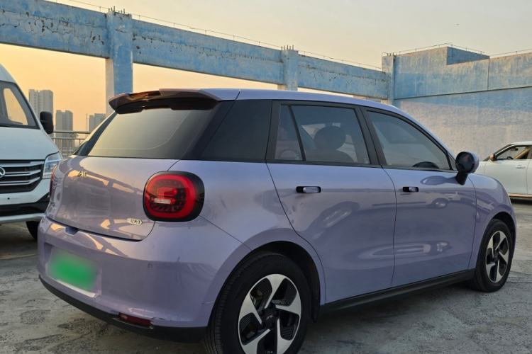 Used JAC Yiwei 3 2023 505km Pro Exterior 4