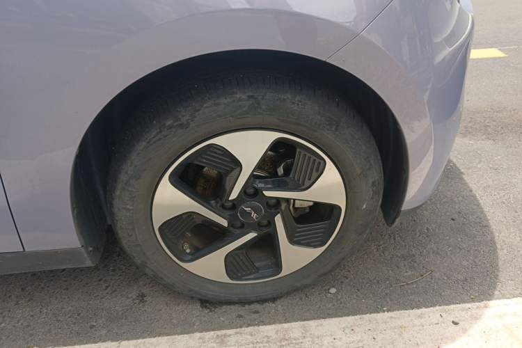 Used JAC Yiwei 3 2023 505km Air Exterior 7
