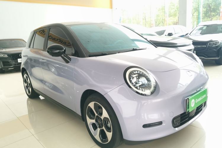 Used JAC Yiwei 3 2023 505km Pro+ Front Right 45 Deg