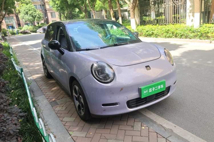 Used JAC Yiwei 3 2023 505km Pro+ Front Right 45 Deg