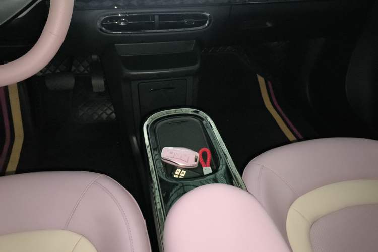 Used JAC Yiwei 3 2023 505km Pro Gear Lever