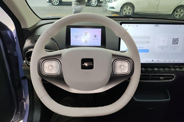 Used JAC Yiwei 3 2023 505km Pro Interior 1