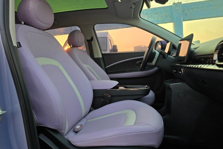 Used JAC Yiwei 3 2023 505km Pro Interior 3