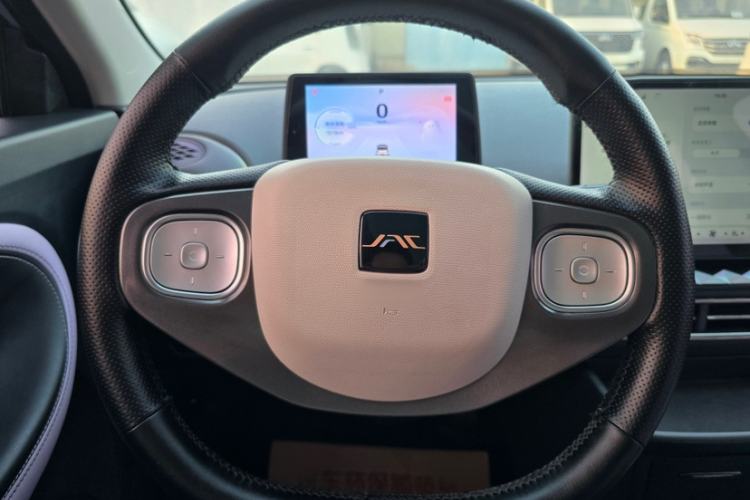 Used JAC Yiwei 3 2023 505km Pro Interior 4