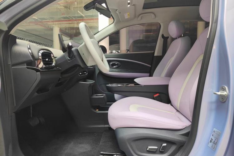 Used JAC Yiwei 3 2023 505km Pro Interior 6