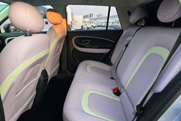 Used JAC Yiwei 3 2023 505km Pro Interior 6