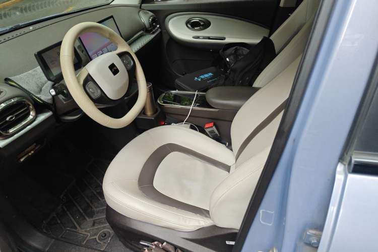 Used JAC Yiwei 3 2023 405km Air Left Front Seat