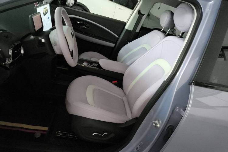Used JAC Yiwei 3 2023 505km Pro Left Front Seat