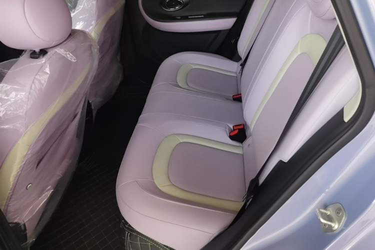 Used JAC Yiwei 3 2023 505km Air Left Rear Seat
