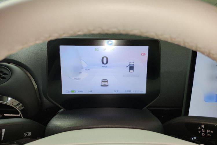 Used JAC Yiwei 3 2023 505km Pro Odometer Close Up