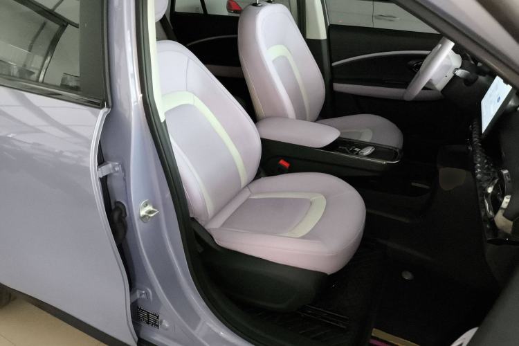 Used JAC Yiwei 3 2023 505km Pro Right Front Seat