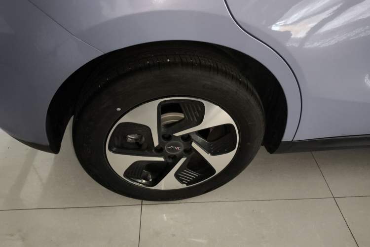 Used JAC Yiwei 3 2023 505km Pro Right Rear Wheel Hub
