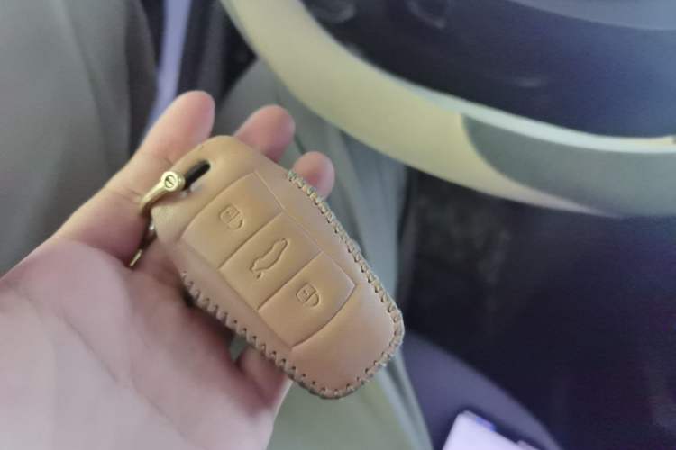 Used JAC Yiwei 3 2023 505km Air Vehicle Key