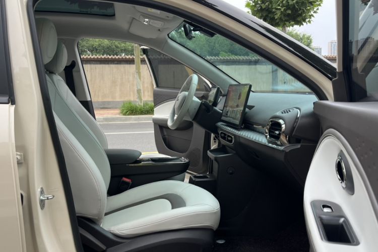 Used JAC Yiwei 3 2023 405km Pro Right Front Seat