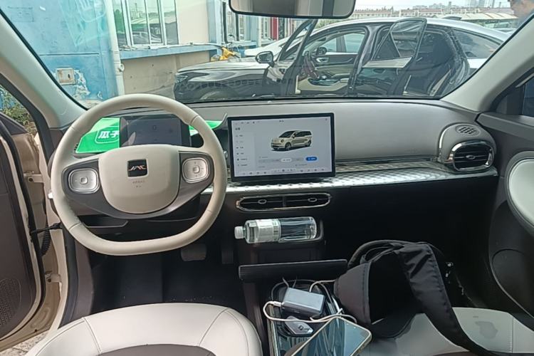 Used JAC Yiwei 3 2023 505km Air Center Console
