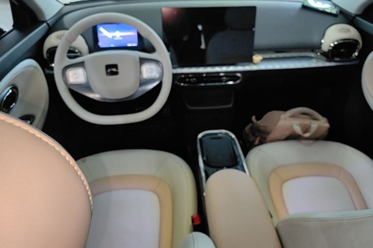 Used JAC Yiwei 3 2023 505km Pro Center Console