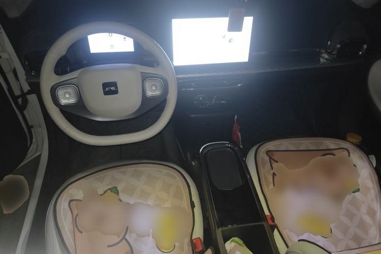 Used JAC Yiwei 3 2023 405km Lite Center Console