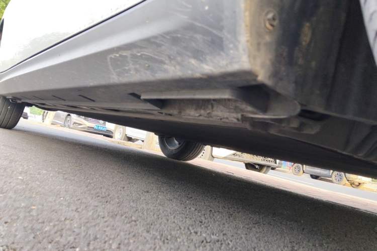 Used JAC Yiwei 3 2023 405km Air Chassis Front Right