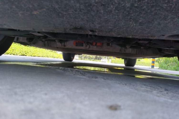 Used JAC Yiwei 3 2023 405km Air Chassis Front