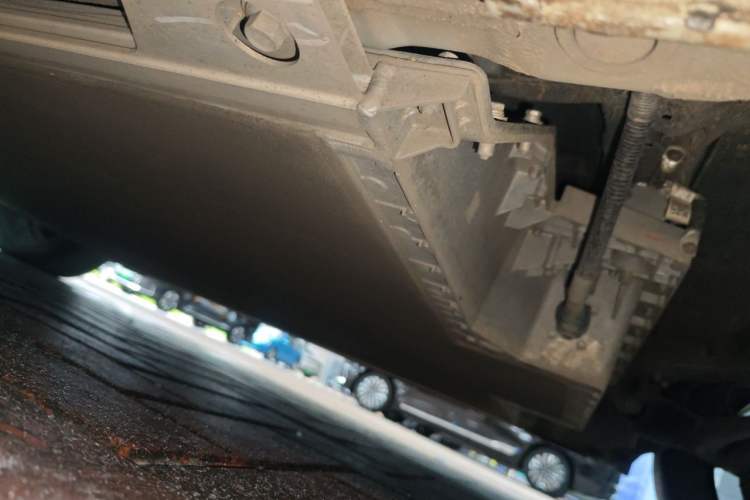 Used JAC Yiwei 3 2023 505km Pro+ Chassis Rear Left