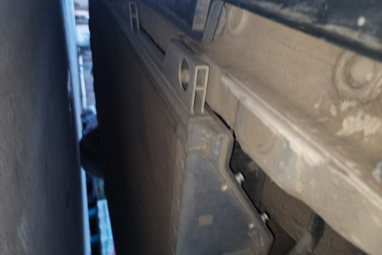 Used JAC Yiwei 3 2023 405km Air Chassis Rear Left
