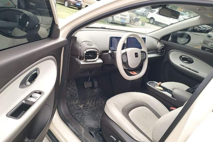 Used JAC Yiwei 3 2023 505km Air Driver Seat