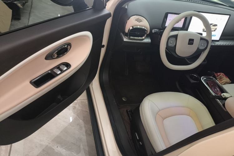 Used JAC Yiwei 3 2023 405km Air Driver Seat