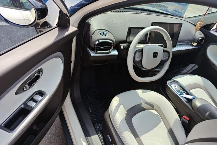 Used JAC Yiwei 3 2023 505km Pro+ Driver Seat