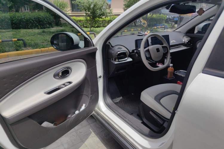 Used JAC Yiwei 3 2023 405km Lite Driver Seat