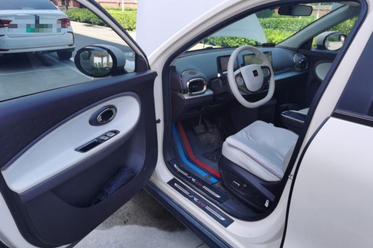 Used JAC Yiwei 3 2023 405km Air Driver Seat