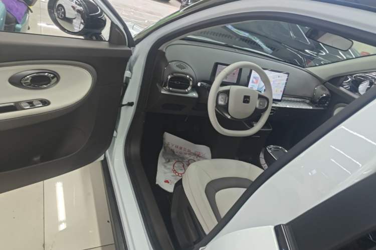 Used JAC Yiwei 3 2023 505 km Championship Edition Driver Seat