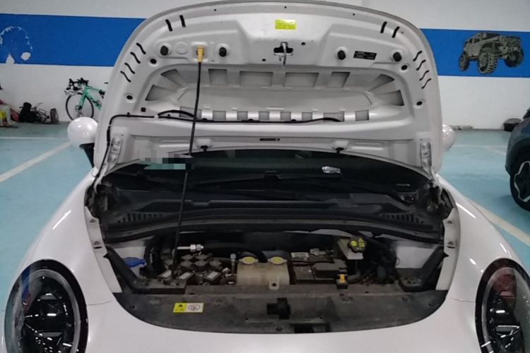 Used JAC Yiwei 3 2023 405km Air Engine Bay