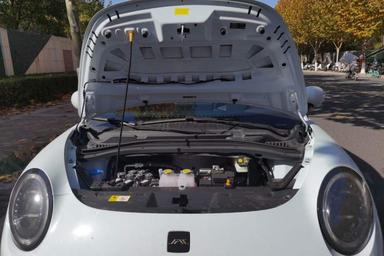 Used JAC Yiwei 3 2023 505 km Championship Edition Engine Bay
