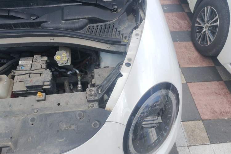 Used JAC Yiwei 3 2023 405km Lite Engine Bay Left