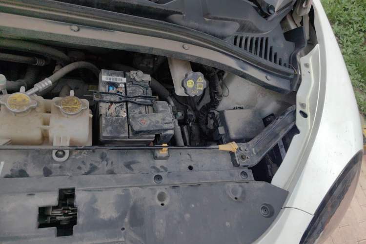 Used JAC Yiwei 3 2023 405km Lite Engine Bay Left