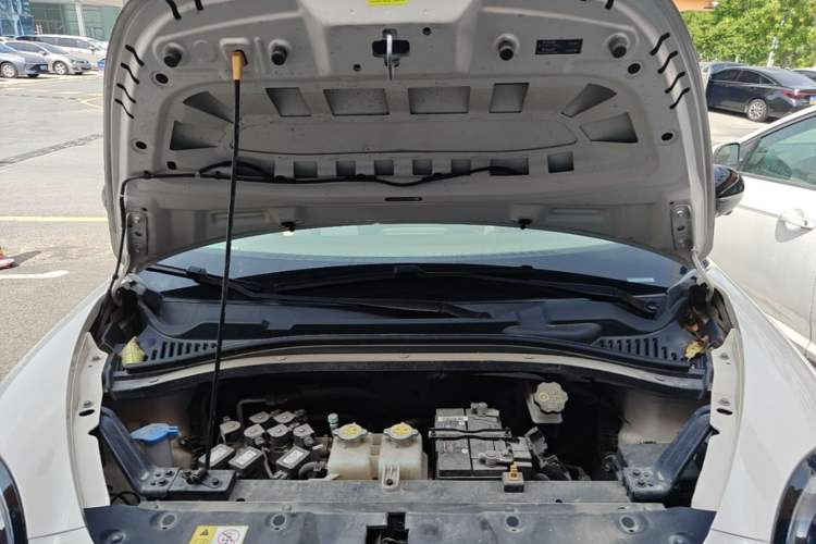 Used JAC Yiwei 3 2023 505km Pro+ Engine Bay